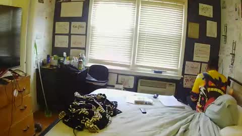 Snapshot of dbeamon92 chatting on 01-16-26, 06:12 dbeamon92 online show from 01-16-26, 06:12