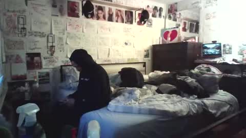 Snapshot of dbeamon92 chatting on 02-06-26, 12:19 dbeamon92 online show from 02-06-26, 12:19