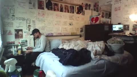 Snapshot of dbeamon92 chatting on 02-08-26, 04:21 dbeamon92 online show from 02-08-26, 04:21