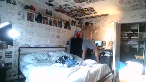 Snapshot of dbeamon92 chatting on 03-11-26, 12:55 dbeamon92 online show from 03-11-26, 12:55