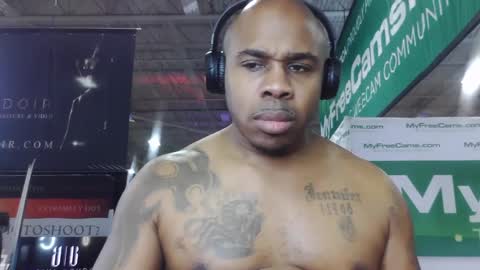 DCrush online show from 12-08-24, 01:24