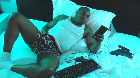 DCrush online show from 02-21-25, 06:40