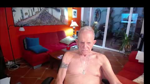 Snapshot of ddaldd chatting on 11-01-25, 01:13 NOLADon online show from 11-01-25, 01:13