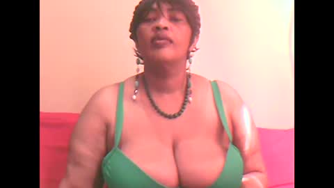 ddboobsnipples online show from 04-04-26, 10:13