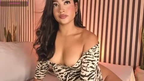 dea_athenea online show from 04-22-26, 07:59