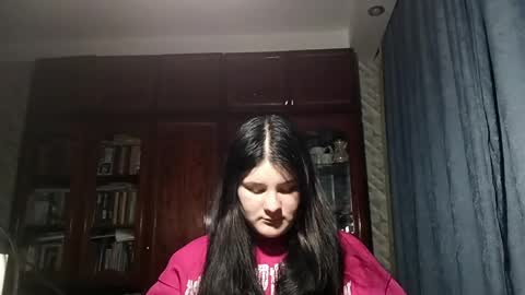 Kelly online show from 04-26-26, 07:22