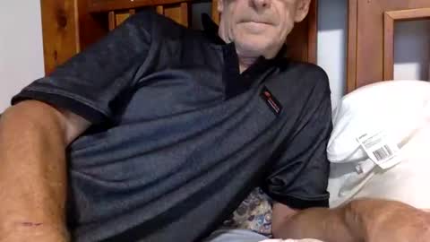deanofflove2210 online show from 03-09-25, 05:11