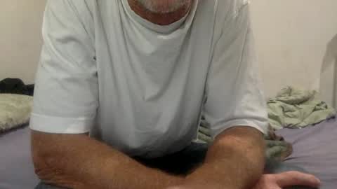 deanofflove221000 online show from 04-16-26, 02:23