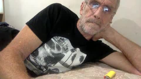 deanofflove221000 online show from 04-21-26, 03:13