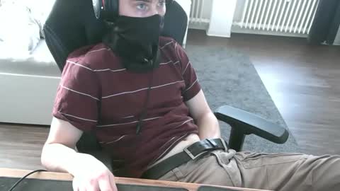 Snapshot of deanparkerx chatting on 10-24-25, 01:40 Dean online show from 10-24-25, 01:40