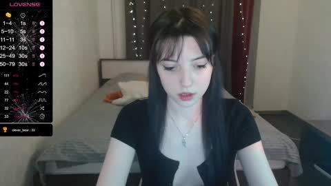 Snapshot of dear_helga chatting on 03-07-25, 05:17 dear_helga online show from 03-07-25, 05:17