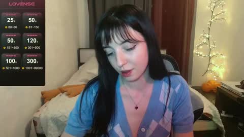 Snapshot of dear_helga chatting on 11-05-25, 05:24 dear_helga online show from 11-05-25, 05:24