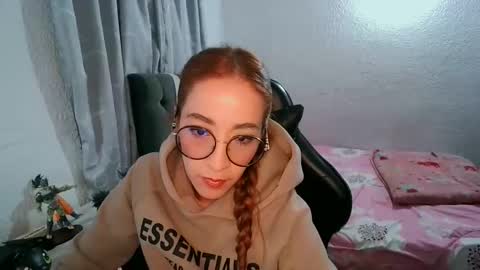 Snapshot of dear_juliet chatting on 10-20-25, 11:16 Juliet online show from 10-20-25, 11:16