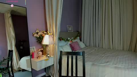 Emily GMT2 Mon 10 AM - 4 PM Wed 10 AM - 4 PM Thu 10 AM - 4 PM Fri 10 AM - 4 PM Sat 10 AM - 4 PM online show from 04-10-26, 05:28