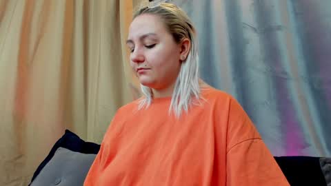 Debbie Mon Tue Fri Sun Sat GMT 3 1000am - 0400pm  online show from 12-12-24, 04:10