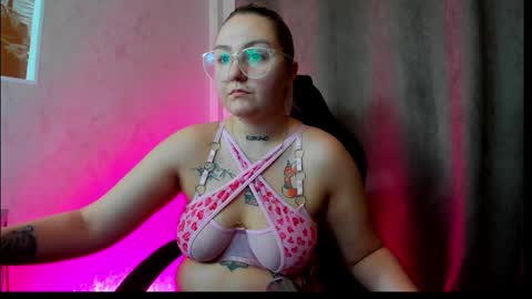 Debbie Mon Tue Fri Sun Sat GMT 3 1000am - 0400pm  online show from 12-13-24, 04:05