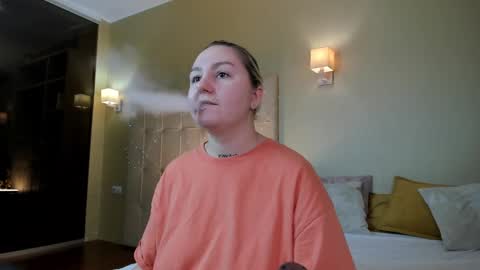 Debbie Mon Tue Fri Sun Sat GMT 3 1000am - 0400pm  online show from 12-24-24, 07:00