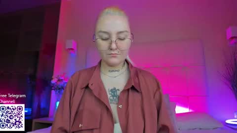 Debbie Mon Tue Fri Sun Sat GMT 3 1000am - 0400pm  online show from 12-05-25, 05:42