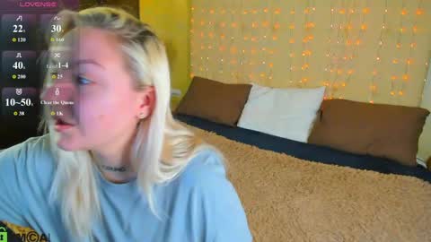 Debbie Mon Tue Fri Sun Sat GMT 3 1000am - 0400pm  online show from 04-24-26, 05:26