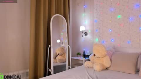 Jennifer online show from 12-19-25, 11:34