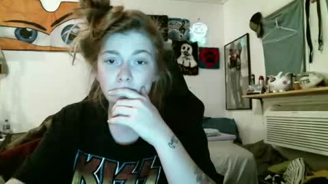 DEBBIE online show from 11-22-25, 04:11