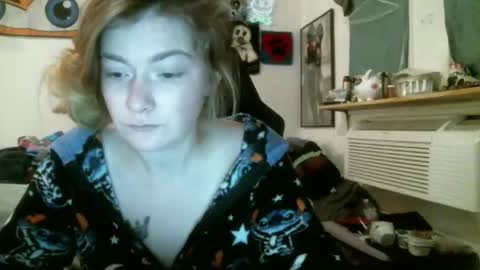 DEBBIE online show from 11-26-25, 11:33