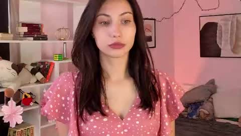 Sofia online show from 07-17-26, 08:43