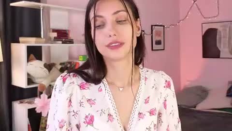 Sofia online show from 07-20-26, 10:39