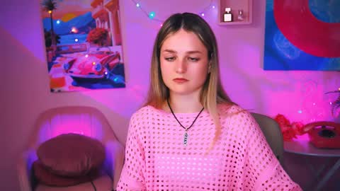 Snapshot of deboralarson chatting on 12-13-24, 07:25 Debora online show from 12-13-24, 07:25