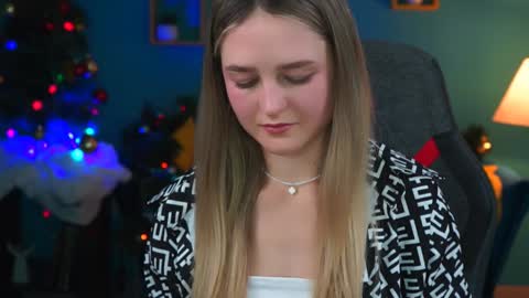 Snapshot of deboralarson chatting on 12-20-24, 05:25 Debora online show from 12-20-24, 05:25