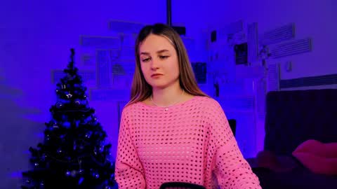 Snapshot of deboralarson chatting on 01-24-25, 12:10 Debora online show from 01-24-25, 12:10