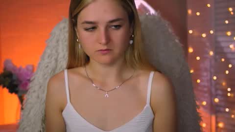 Snapshot of deboralarson chatting on 09-22-25, 04:03 Debora online show from 09-22-25, 04:03