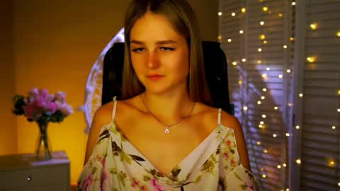 Snapshot of deboralarson chatting on 11-17-25, 03:56 Debora online show from 11-17-25, 03:56