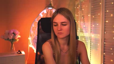 Snapshot of deboralarson chatting on 03-12-26, 04:18 Debora online show from 03-12-26, 04:18