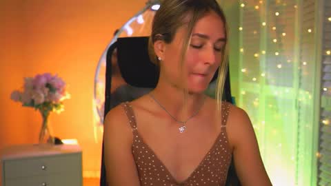 Debora online show from 05-16-26, 10:36