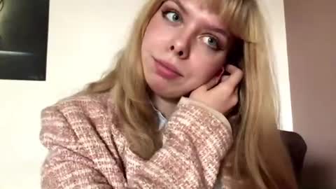 Jenny online show from 07-20-26, 10:39