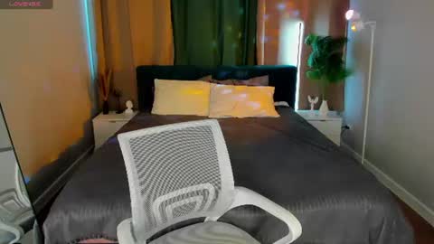 Debra online show from 07-21-26, 08:27