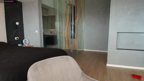 Snapshot of debralee chatting on 11-14-25, 11:09 Monique online show from 11-14-25, 11:09