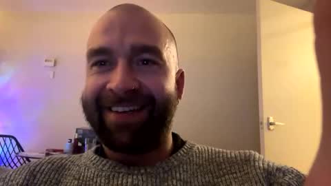 Snapshot of decdbs chatting on 12-19-25, 12:39 decdbs online show from 12-19-25, 12:39