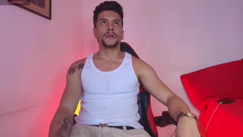 Santiago online show from 03-09-26, 05:22