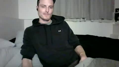 Dee4dayz online show from 04-29-26, 02:48