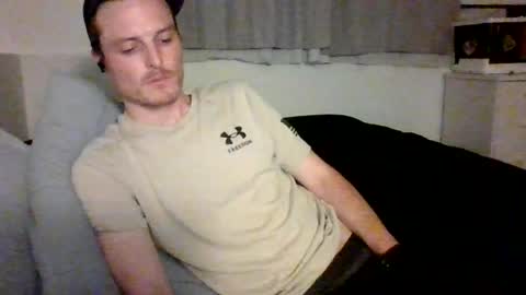 Dee4dayz online show from 07-17-26, 02:29
