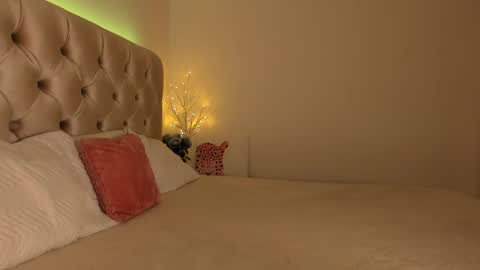 Snapshot of dee_nise chatting on 02-22-25, 05:57 Denise online show from 02-22-25, 05:57