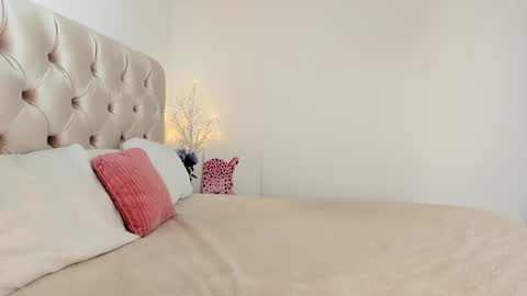 Snapshot of dee_nise chatting on 03-04-25, 02:10 Denise online show from 03-04-25, 02:10