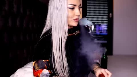   Tikhomirov old usersname    Instagram- tikhomirovandreea17 Twitter DeeaOfficial17  online show from 01-19-25, 09:33