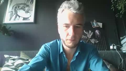 Snapshot of deebo1987 chatting on 12-26-24, 01:54 Deen online show from 12-26-24, 01:54