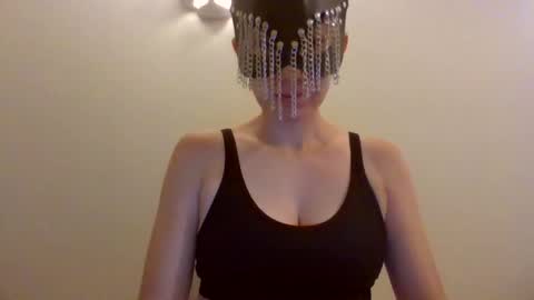 Snapshot of deebreezexo chatting on 09-23-25, 12:46 Dee Breeze online show from 09-23-25, 12:46