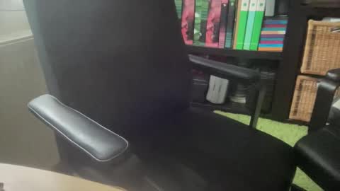 Snapshot of deejayzzzz chatting on 02-10-26, 11:03 Bob online show from 02-10-26, 11:03