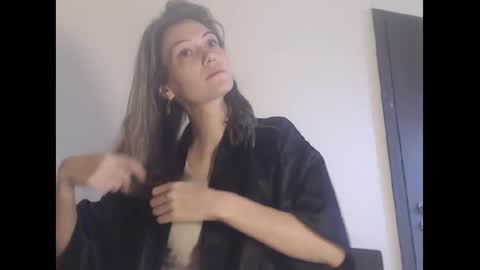 Snapshot of deelightfull chatting on 12-23-24, 08:55 Deelightfull online show from 12-23-24, 08:55