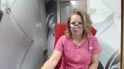 Snapshot of deepintoyourmind chatting on 11-18-25, 10:41 hi guys i m a cute milf i m here for good time and nice people pls be respectfool and enjoy me online show from 11-18-25, 10:41